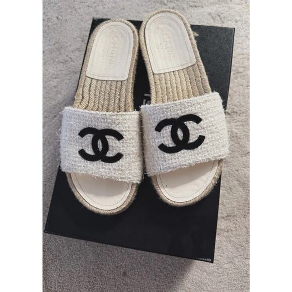 Chanel Cc Logo Tweed White Espedrille Flat Sandals 38 - Picture 1 of 6
